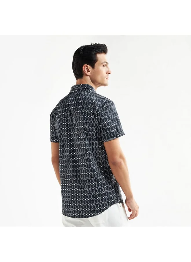 FAV All-Over Geometric Print Shirt with Collar and Short Sleeves