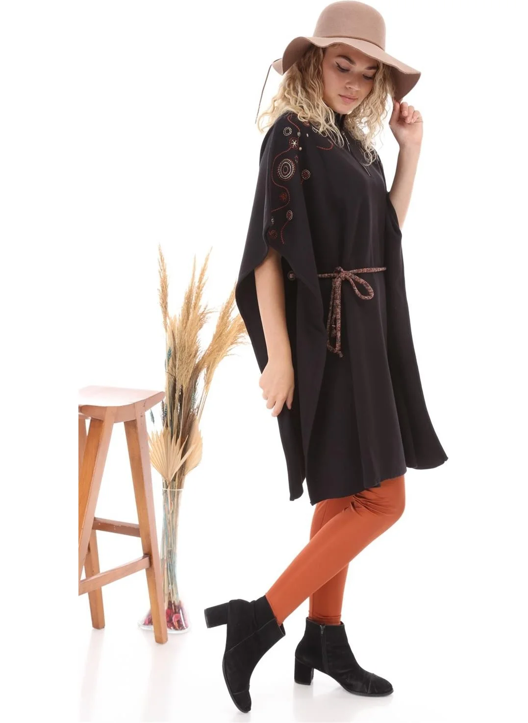 Garmi Women's Waist Belted Poncho Black