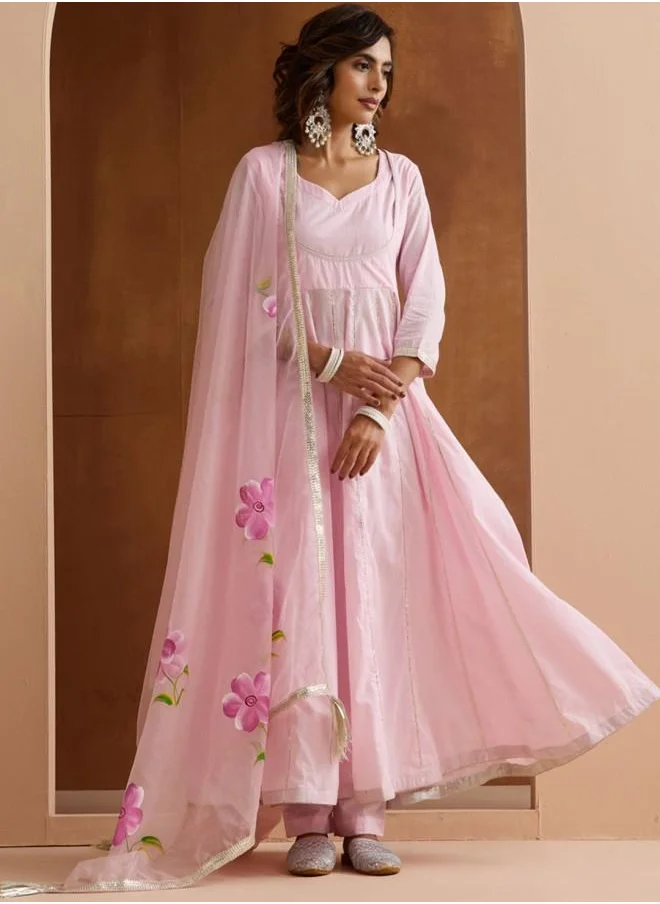 آي شين Palazzo Women Pink Cotton Kurta Set with Embroidered pattern Tunic and Palazzo features a Round neckline and Three-Fourth Sleeve secured with Elastic closure and styled in Straight Fit ideal for Festive moments — a must-have for your statement wardrobe.