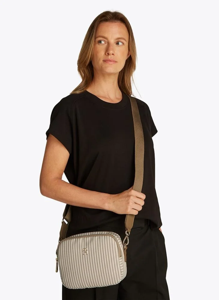 تومي هيلفيغر POPPY SUMMER CAMERA BAG