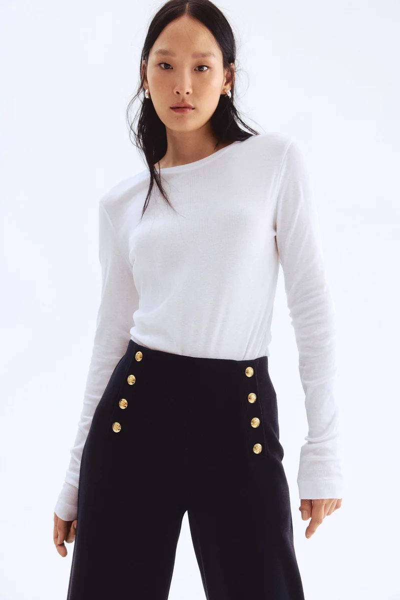 اتش اند ام بنطلون بأزرار أمامية