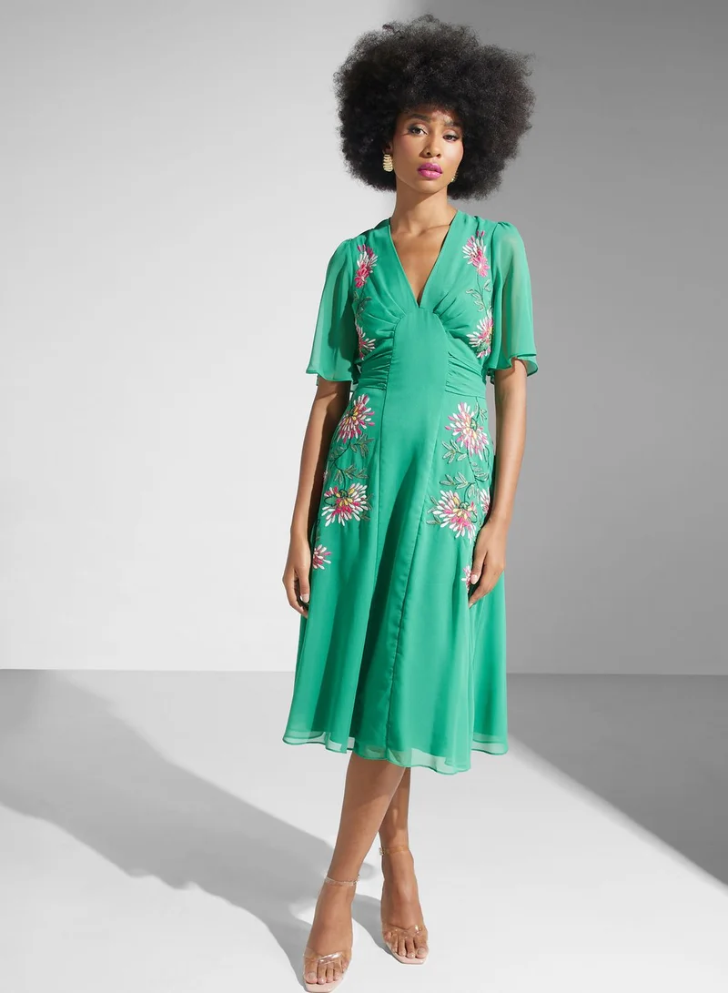 Hope & Ivy Embroidered Flared Sleeve Dress
