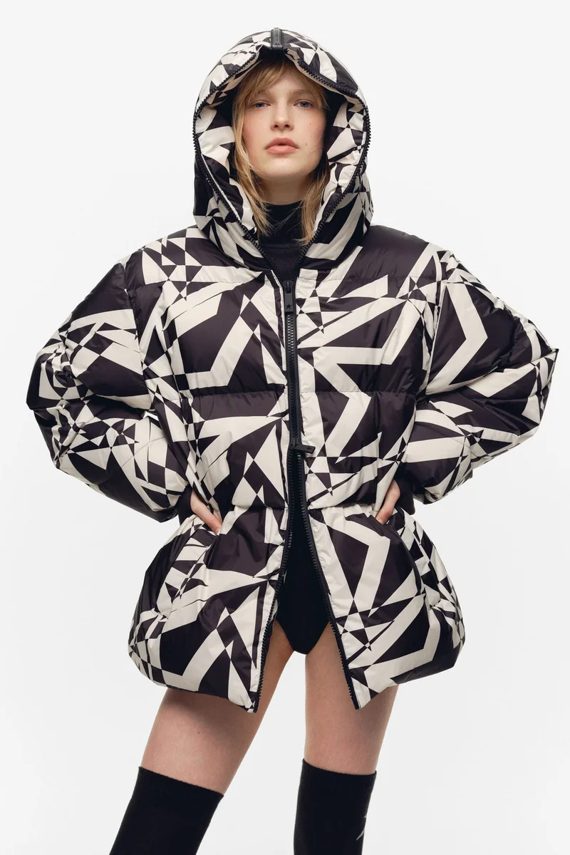 اتش اند ام جاكيت مبطن مقاوم للماء