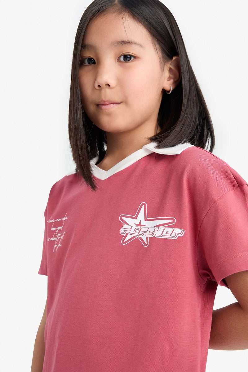 ديفاكتو تي شيرت بولو قصير الأكمام بشعار وقصة ضيقة للفتيات - Image 1