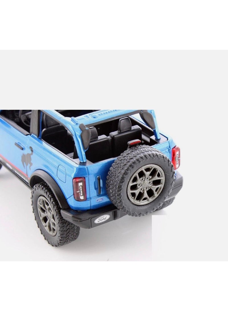 كين سمارت سيارة فورد برونكو إصدار 2022 بمقياس 1:34، نموذج مصبوب من المعدن، تعمل بآلية السحب للخلف وأبواب قابلة للفتح - أزرق - Image 3