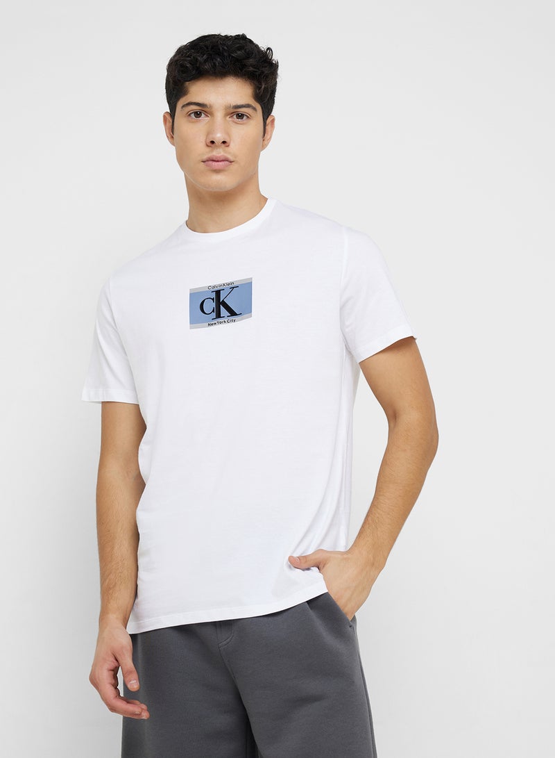 كالفن كلاين تيشيرت قصير الأكمام - Image 1