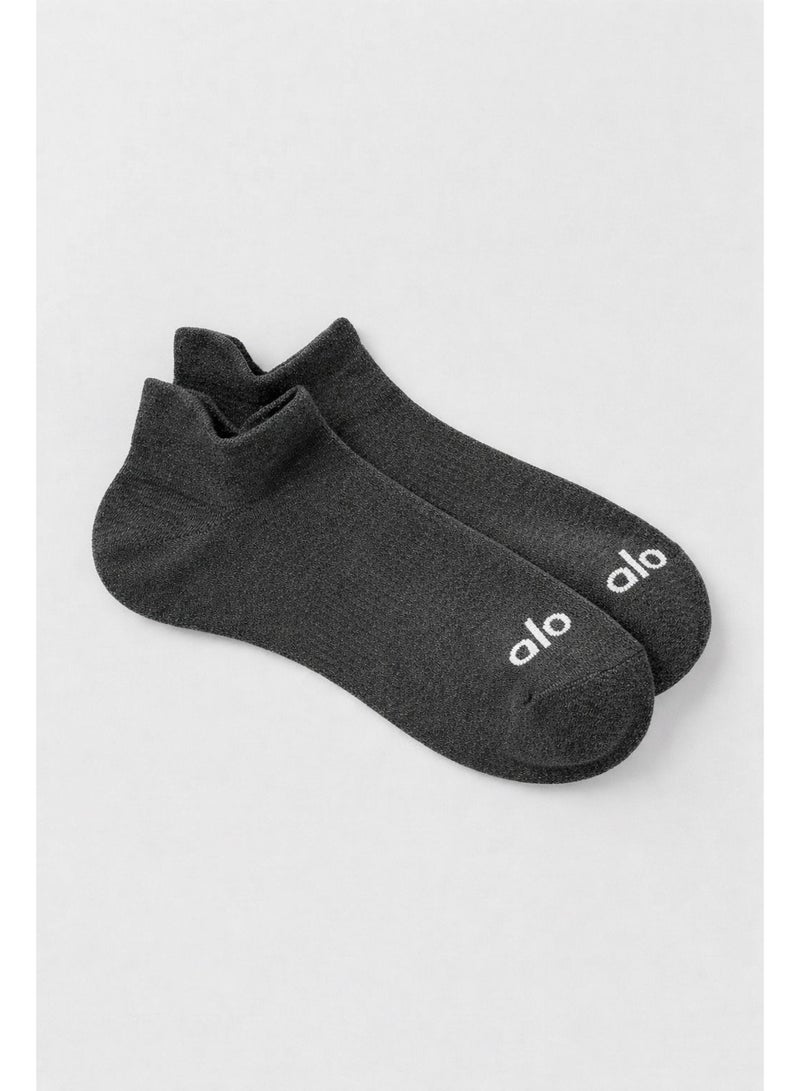 Alo Yoga Low Cut Socks Performance Stretch Athletic Compression - Image 1