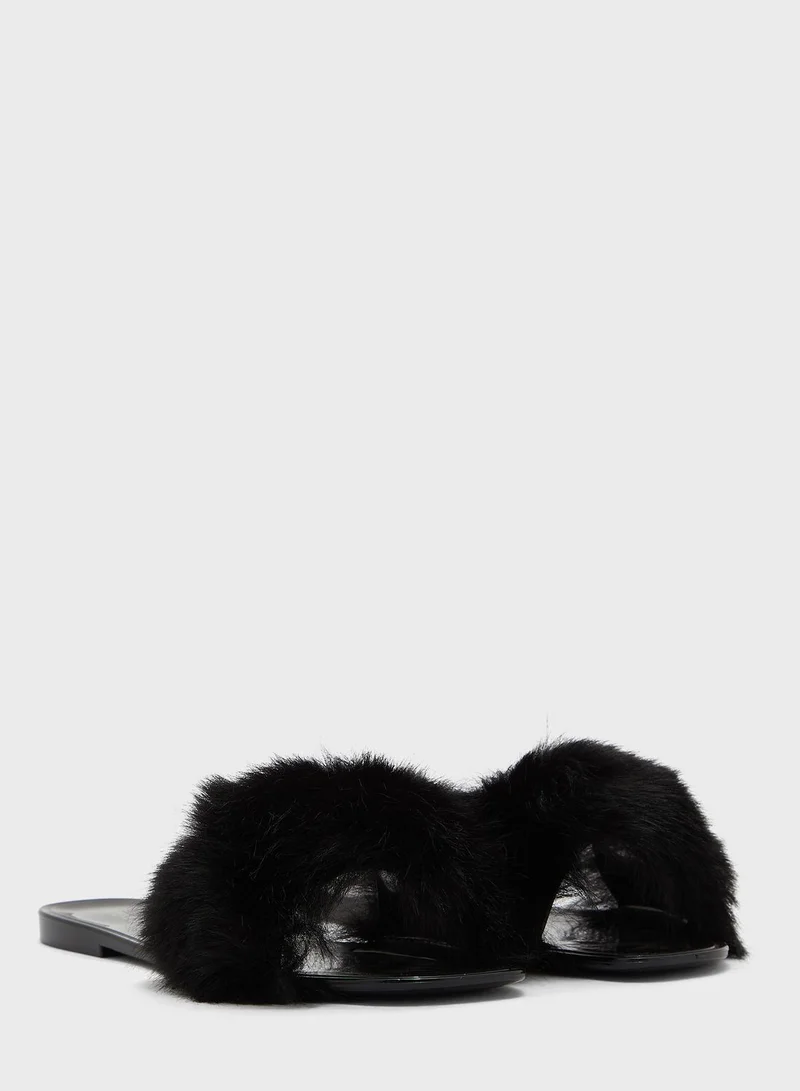 STEVE MADDEN Fur Flat Sandals