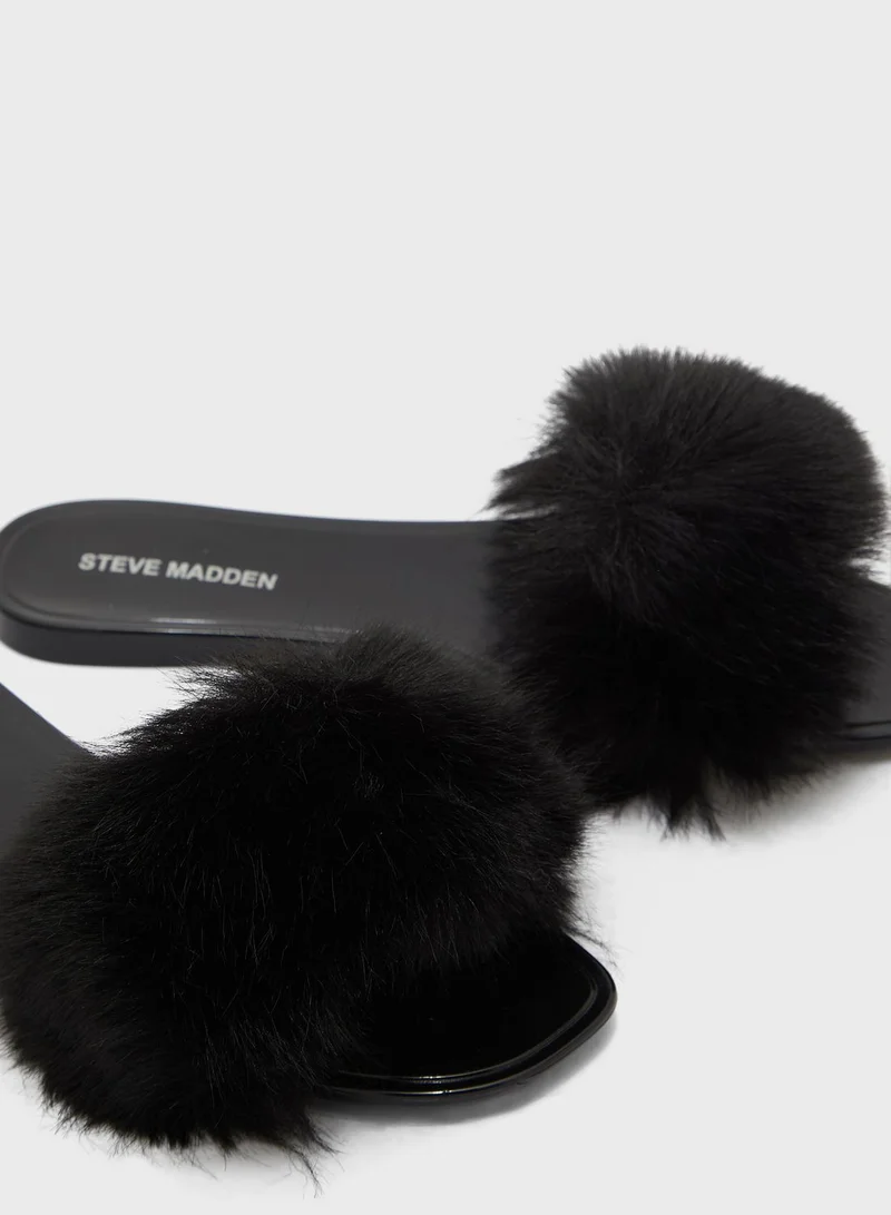 STEVE MADDEN Fur Flat Sandals