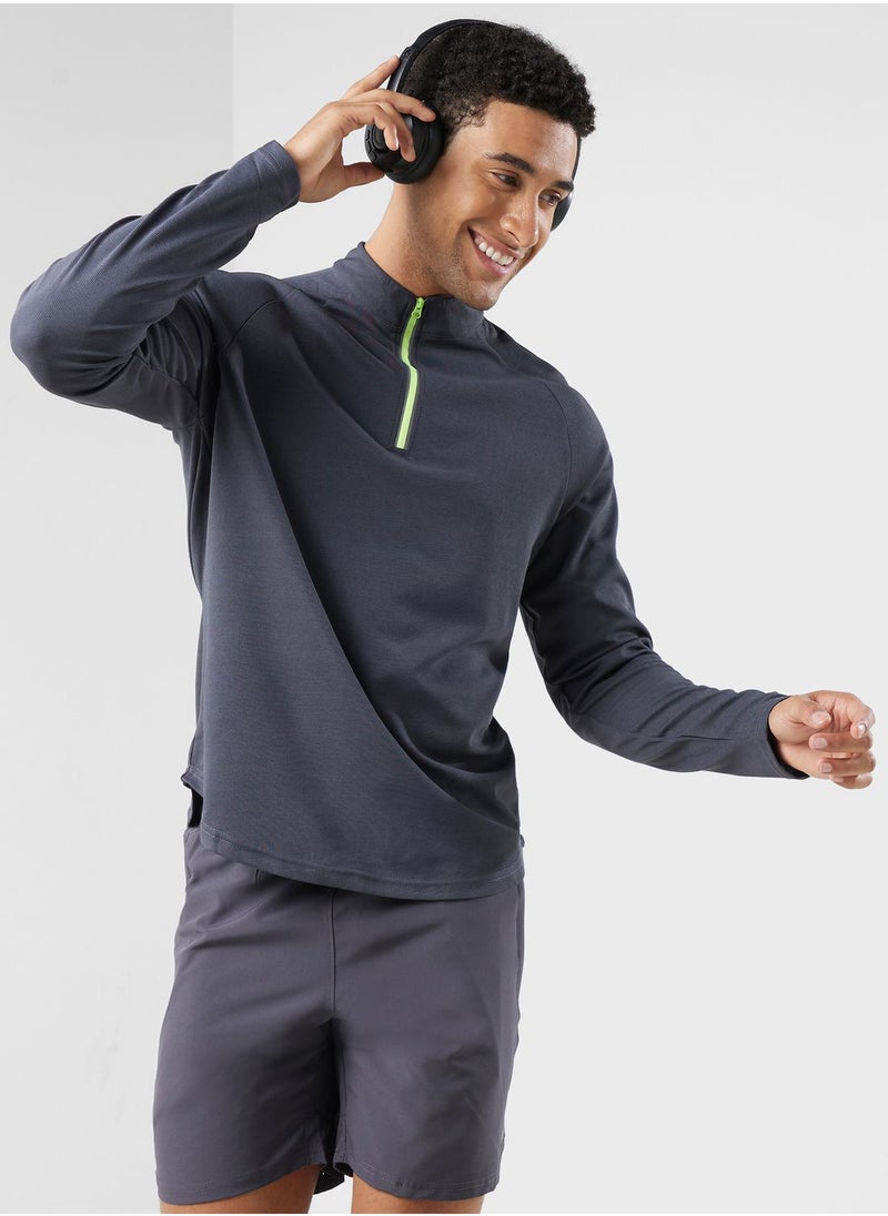 FRWD Running ZipTop  - Image 1