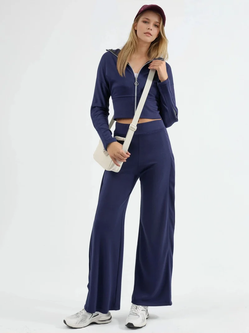 هيكاب بنطلون مودال مخطط من مجموعة بيرسان