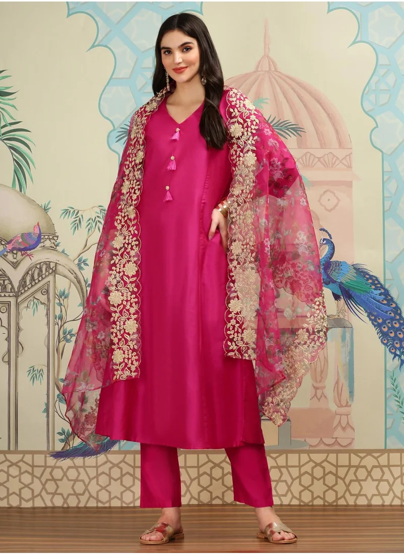 ISHIN Printed V-Neck Three-Quarter Sleeves Kurta With Trousers & With Dupatta