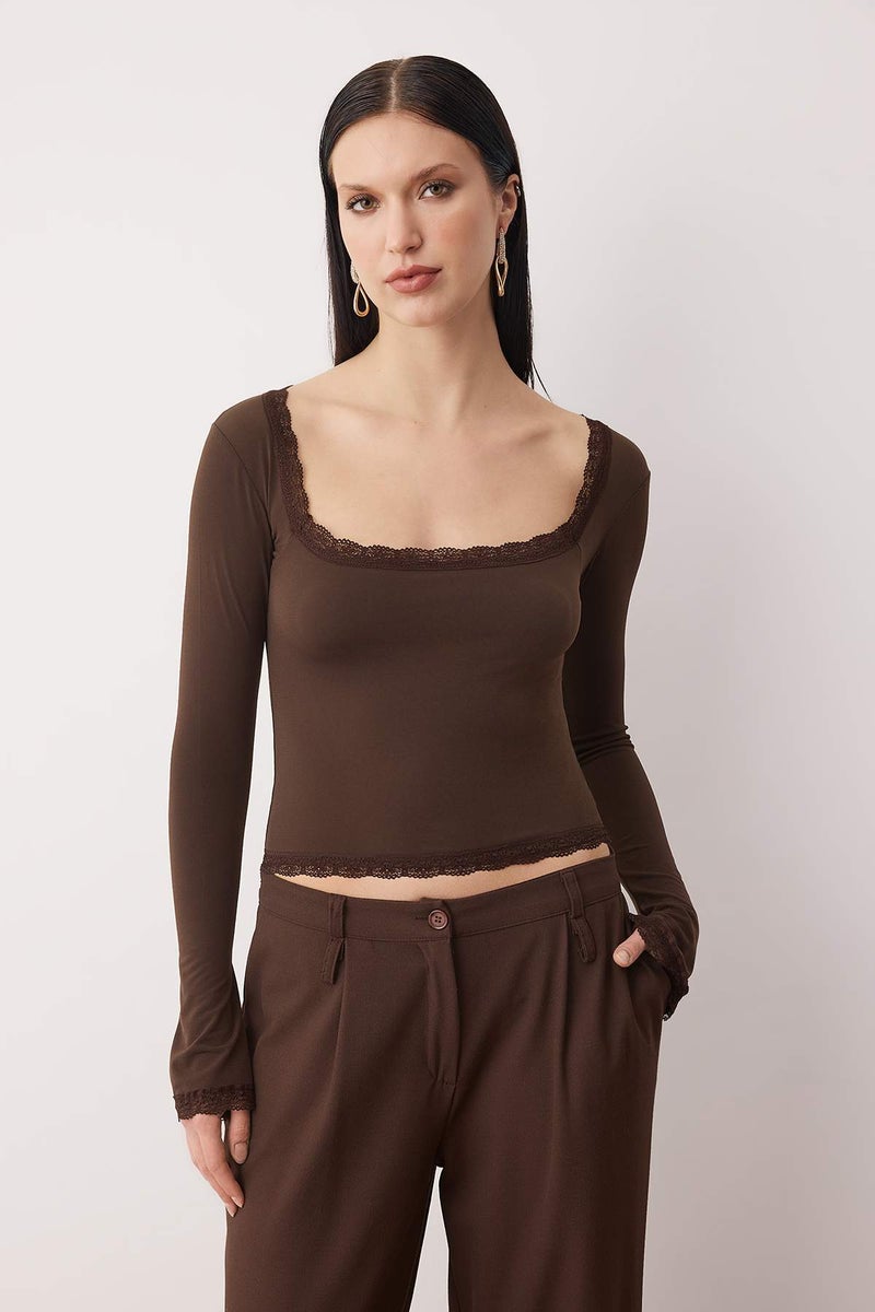 trendyol Dark Brown Lace Detailed Square Neck Knitted Party Blouse Tpraw26Bz00045 - Image 2