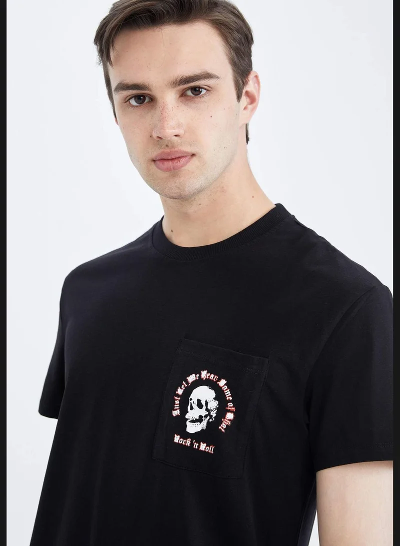 DeFacto Regular Fit Short Sleeve Minimal Logo Print T-Shirt