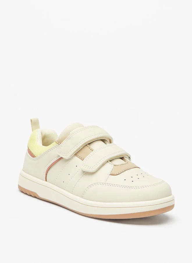 جونيورز Boys Solid Sneakers with Hook and Loop Closure