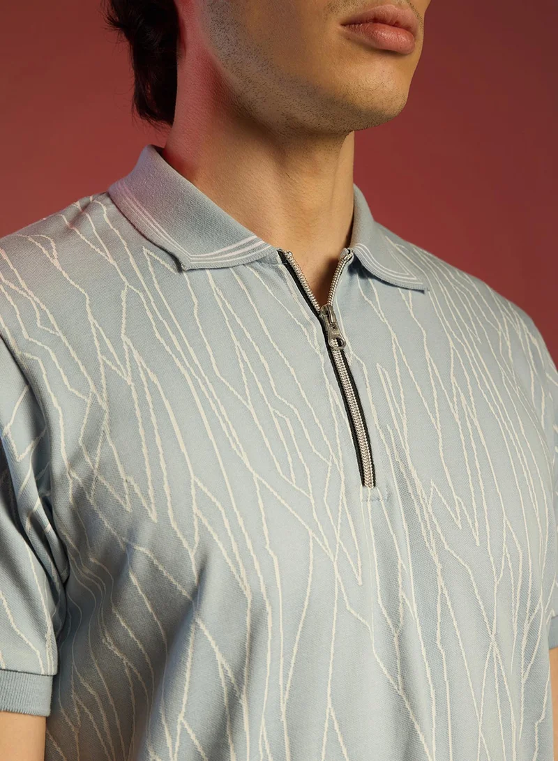 Campus Sutra Men's Powder Blue Crevice-Lined T-Shirt
