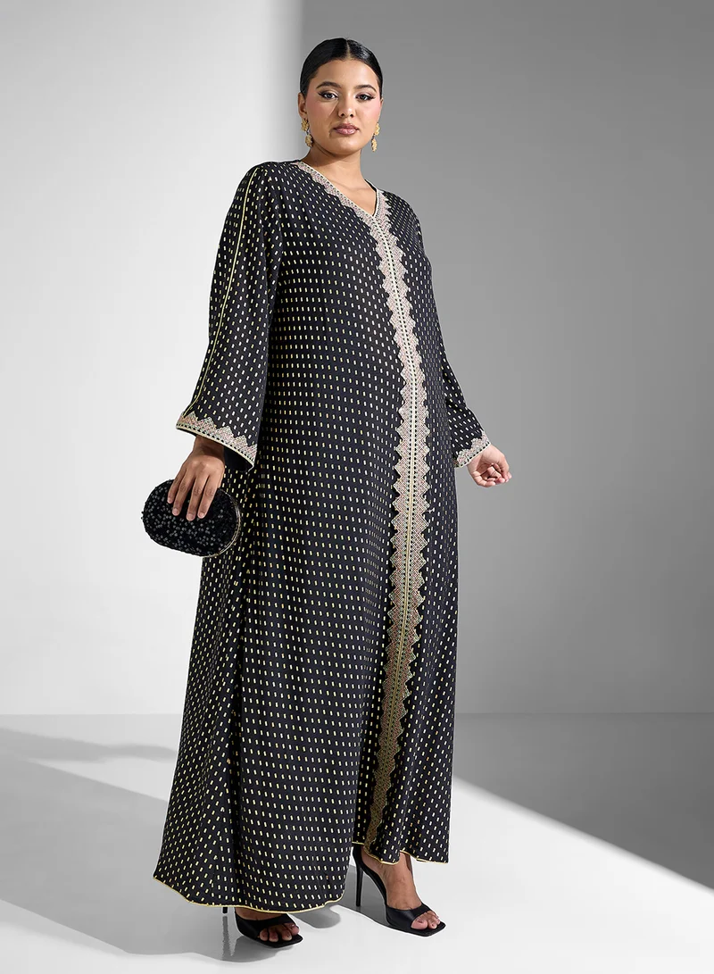 Khizana Plus size embroidered jalabiya