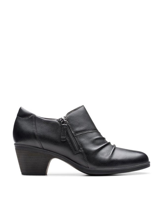 clarks حذاء كاحل نسائي إميلي2 برالي، جلد أسود، 36.5 EU - Image 1