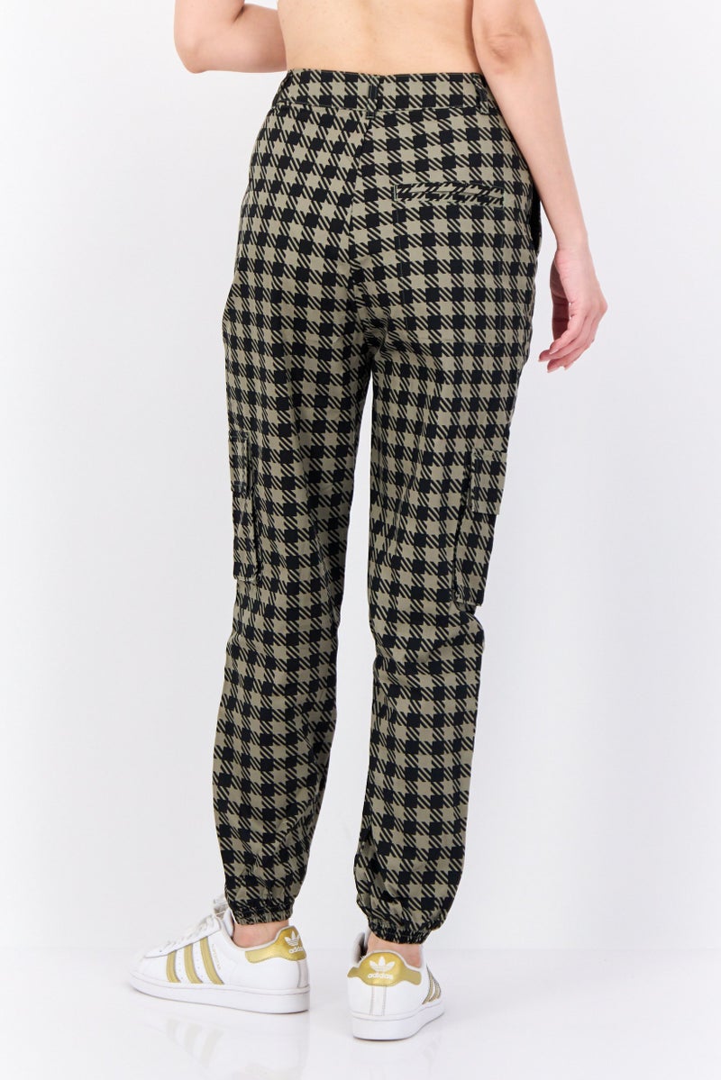 adidas Originals Women Regular Fit Outdoor Cargo Jogger Pants, Green - Image 3