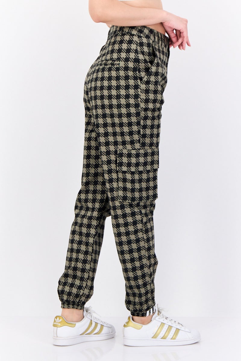 adidas Originals Women Regular Fit Outdoor Cargo Jogger Pants, Green - Image 2