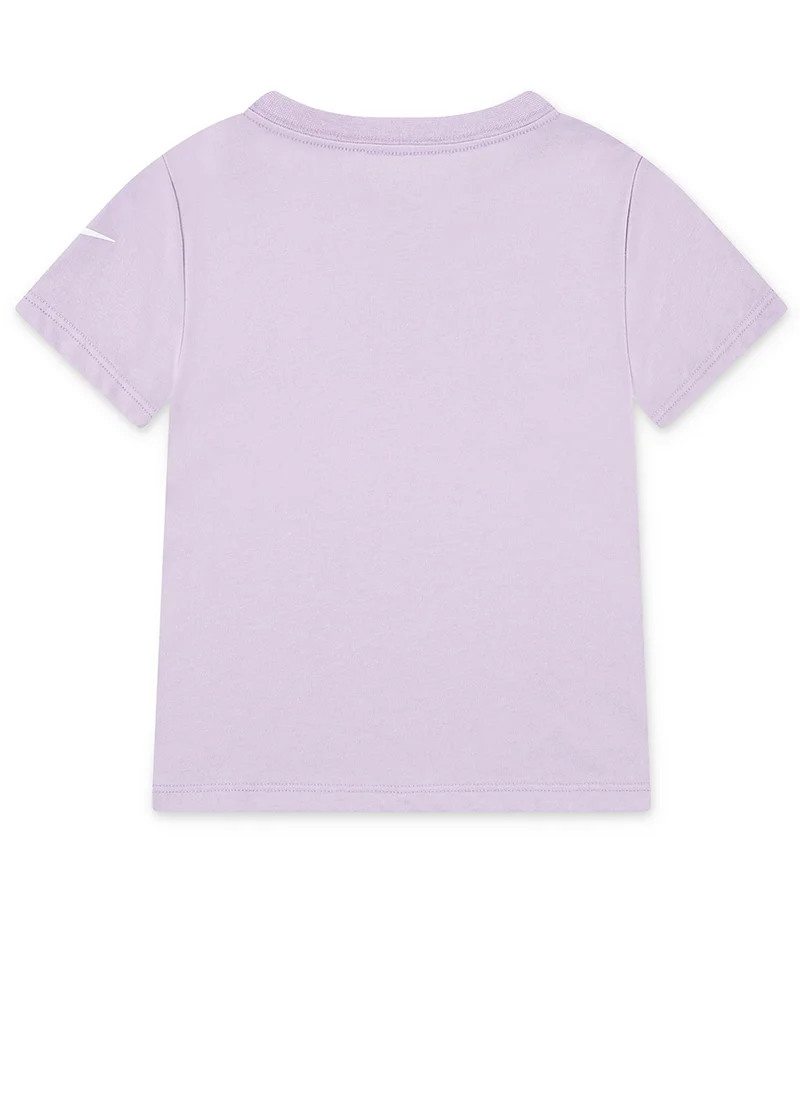 نايكي Infant Essential Logo T-Shirt