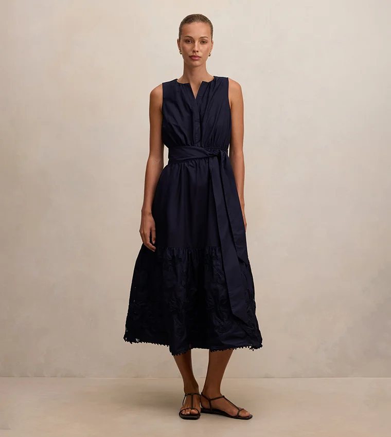 فورايفر نيو Evie Sleeveless Embroidered Tie Midi Dress