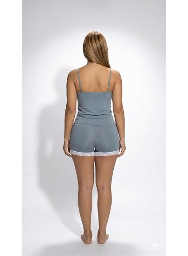 ورد طقم بيجامة نسائي من ورد باللون الرمادي، توب كاميسول وشورت بحواف دانتيل، بياقة على شكل V، طقم مكوّن من قطعتين للملابس المنزلية. - Image 3