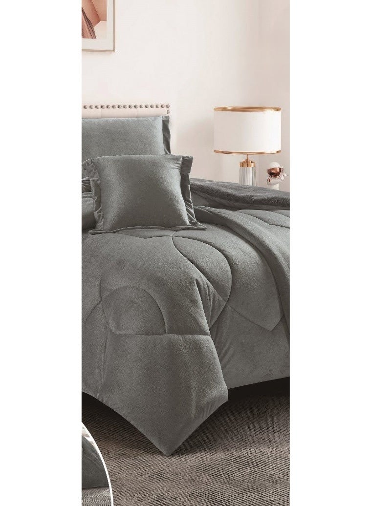 Smart Double bedspread made of soft velvet and fur with a hotel design for a luxurious hotel experience - Image 3
