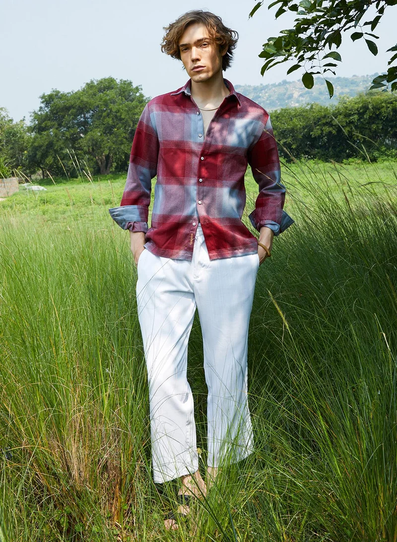 Campus Sutra Campus Sutra Men's Venetian Red & Coin Grey Vignette-Checkered Oversized Shirt For Casual Wear | Spread Collar | Long Sleeve | Button Closure | Oversized Shirt Crafted With Comfort Fit For Everyday Wear