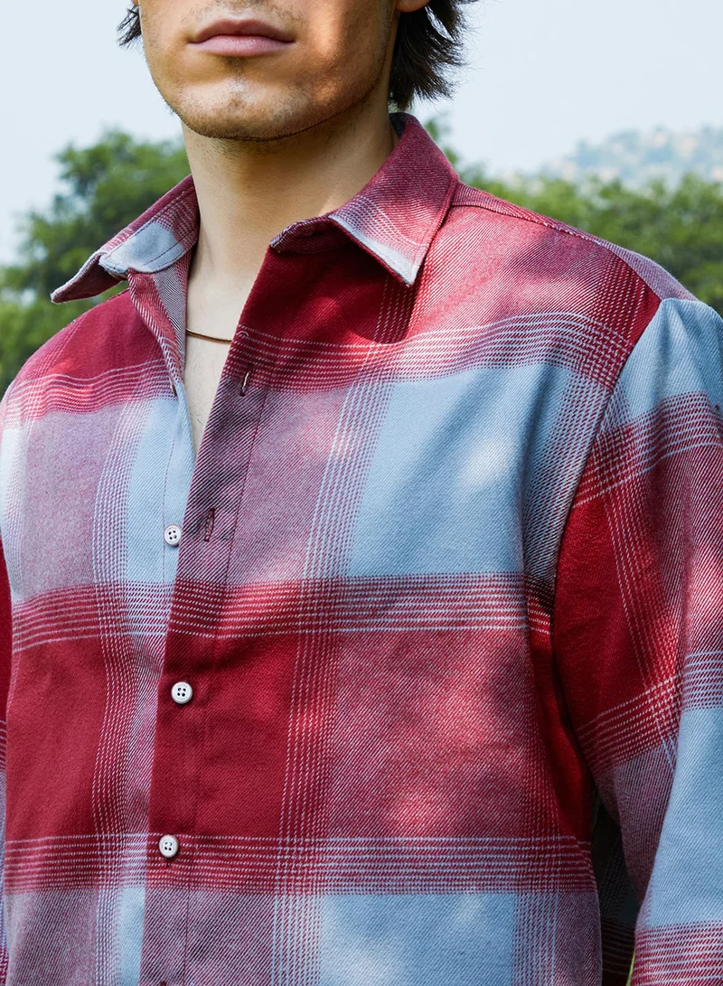 Campus Sutra Campus Sutra Men's Venetian Red & Coin Grey Vignette-Checkered Oversized Shirt For Casual Wear | Spread Collar | Long Sleeve | Button Closure | Oversized Shirt Crafted With Comfort Fit For Everyday Wear