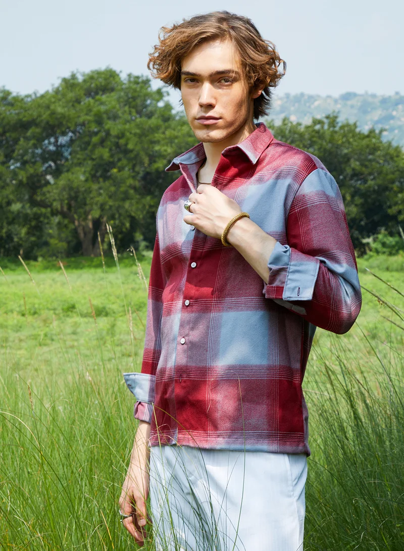 Campus Sutra Campus Sutra Men's Venetian Red & Coin Grey Vignette-Checkered Oversized Shirt For Casual Wear | Spread Collar | Long Sleeve | Button Closure | Oversized Shirt Crafted With Comfort Fit For Everyday Wear