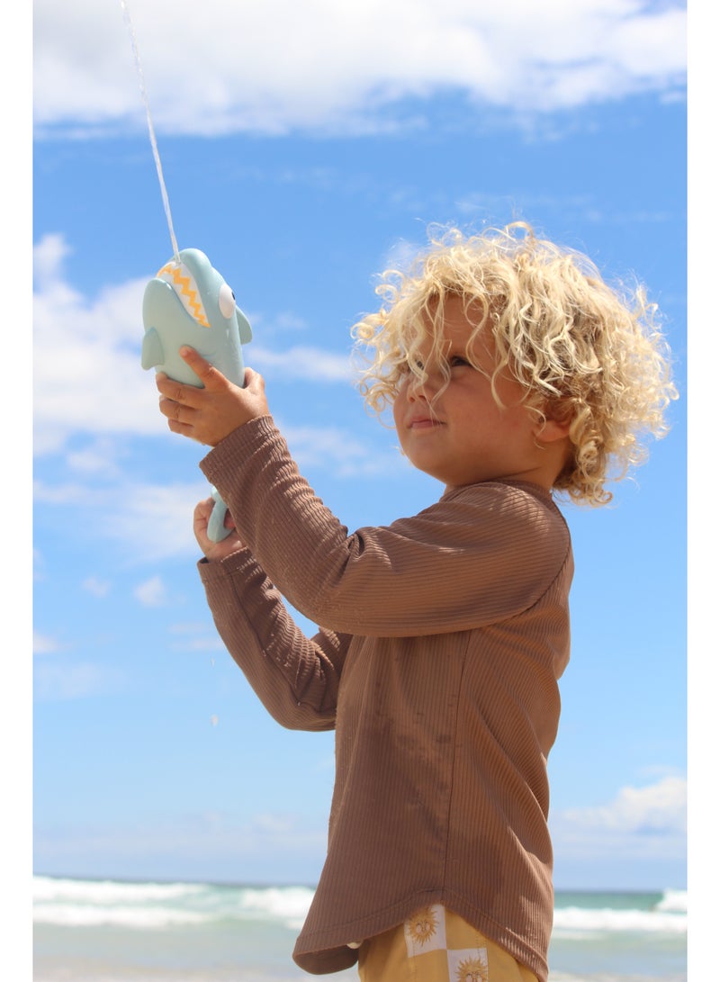 SUNNY LIFE Shark Water Squirter – Kids Squeeze & Spray Pool Toy in Pastel Blue – Fun Summer Water Blaster – Easy Grip for Little Hands – Bath, Beach, & Pool Water Play - Image 4
