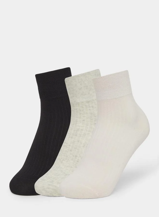 ستايلي مجموعة من 3 جوارب بتفاصيل مضلعة