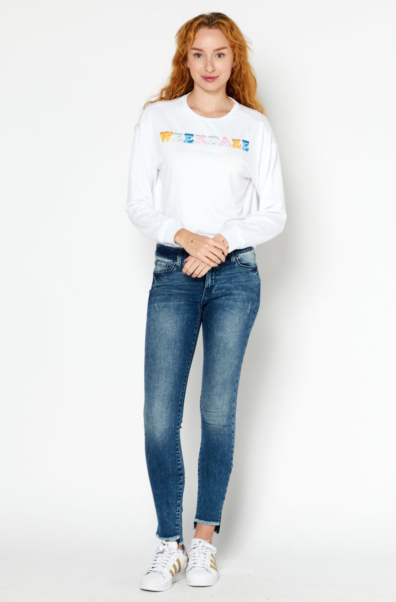 Kensie Women Round Neck Graphic Print Crop Sweatshirt, White - Image 3