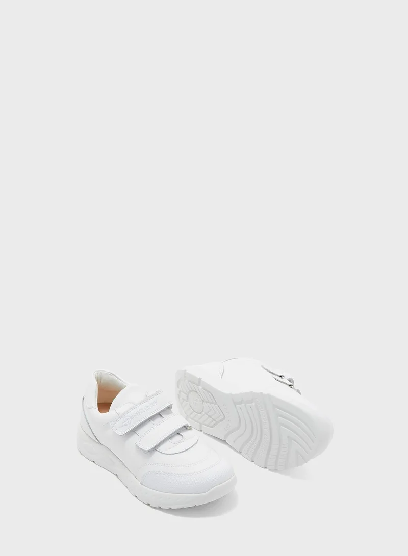 Pablosky Youth Velcro Low Top Sneakers