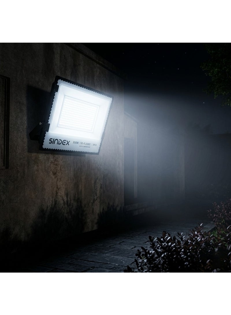 كشاف إضاءة LED عالي الطاقة بقدرة 300 واط - يعمل بجهد 220-240 فولت تيار متردد، إضاءة بيضاء نقية 6500 كلفن، كشاف إضاءة متوسط ​​المدى، مصنوع من الألومنيوم، موفر للطاقة، تصميم عصري، مقاوم للعوامل الجوية بمعيار IP65، عمر افتراضي يصل إلى 30000 ساعة - Image 4