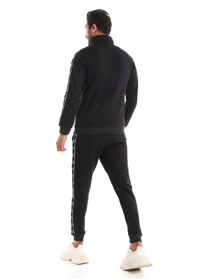 Hoodie With Pants For Men - pzsku/ZD70E2F80A1C3421393A5Z/45/_/1669802200/2b7c3d3a-efc0-4b7c-ac3f-57716b47b39b