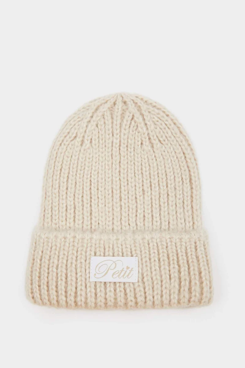 ديفاكتو Girl Woven Label Beanie