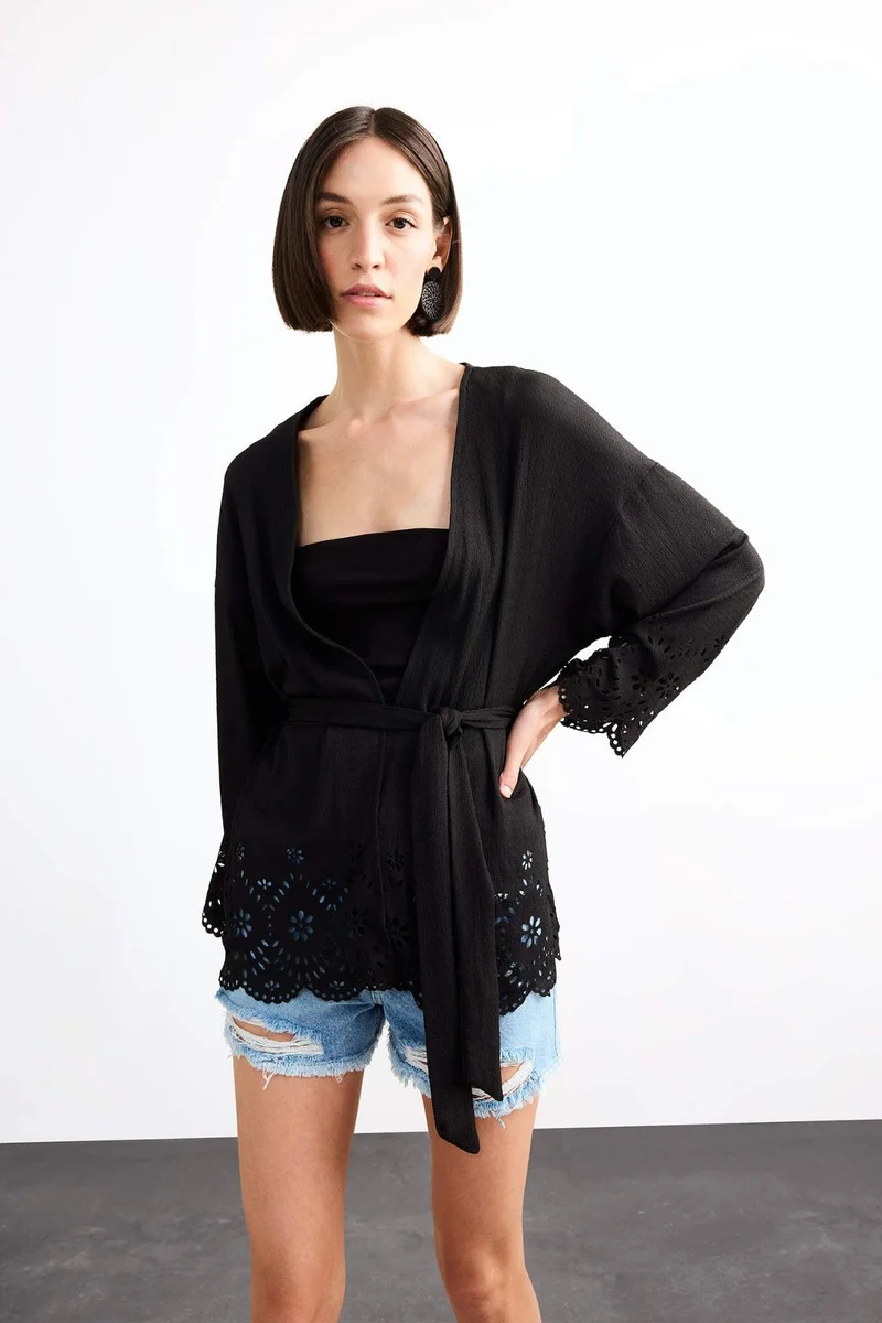 ديفاكتو Fitted Crepe Tie Long Sleeve Blouse