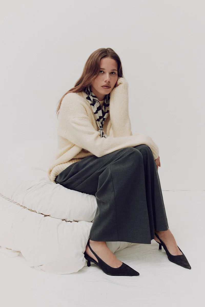 اتش اند ام حذاب من الشمواه مدبب بشريط من الخلف