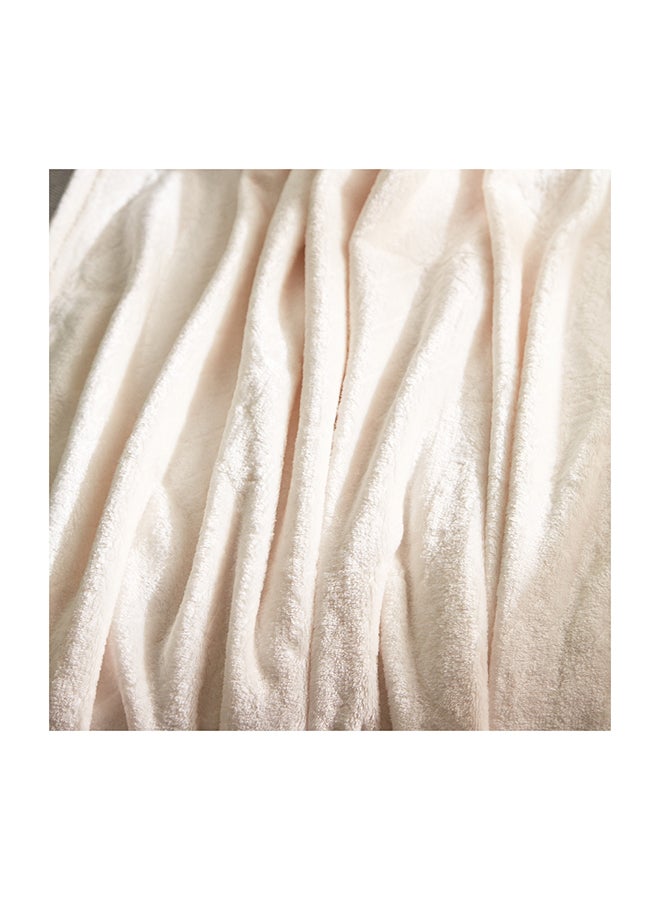 Home Box Lavish Diamond Embossed Throw 180 x 130 cm  - Image 3