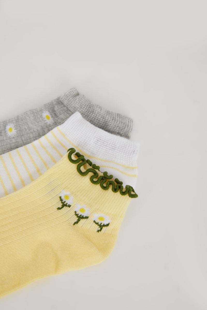 DeFacto Woman Flower 3 piece Short Socks  - Image 3