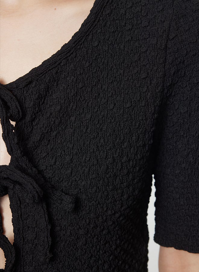 Black Textured Fitted/Body-Sit Tie Detailed Flexible Knitted Blouse TWOAW25BZ00206