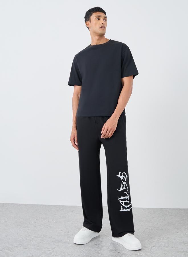 Styli Woven Oversized Joggers with Placement Print - Image 2