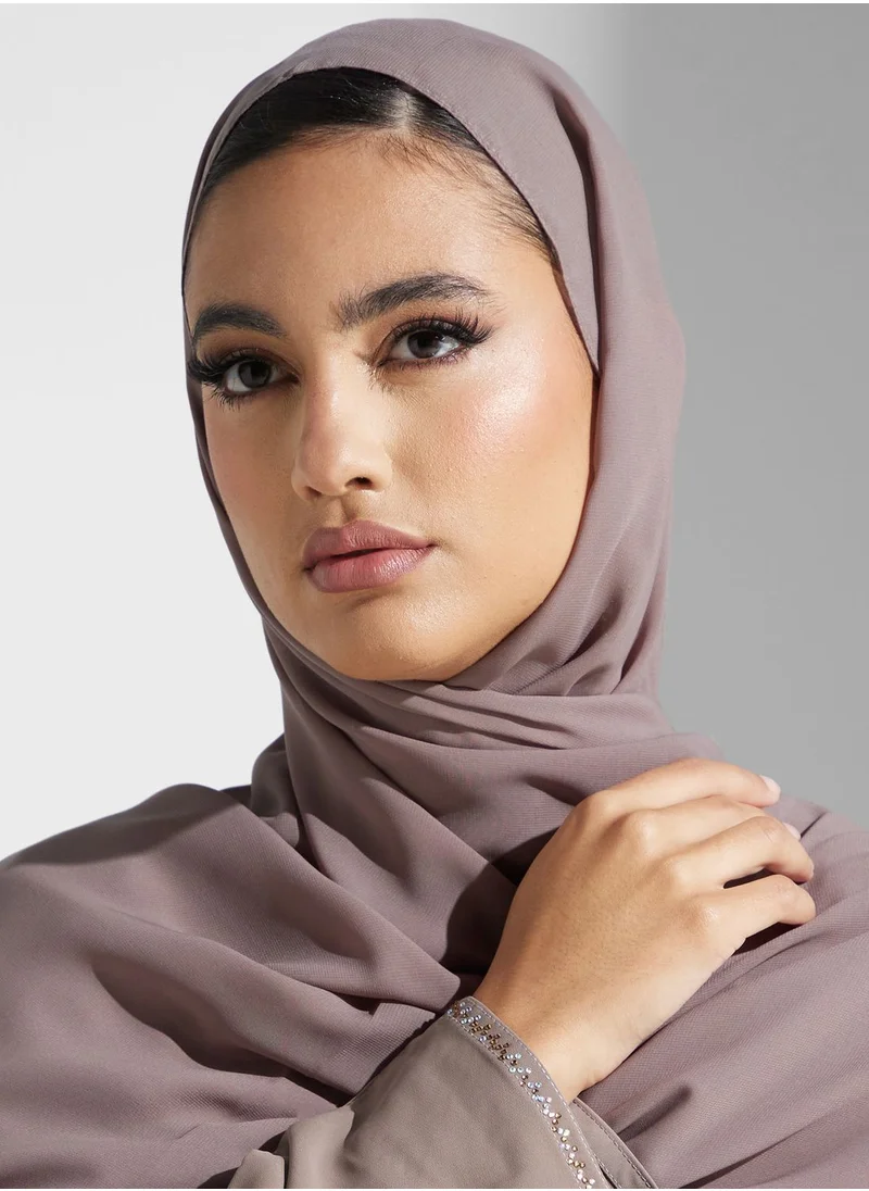 hayas closet Embellished Flared Sleeve Abaya