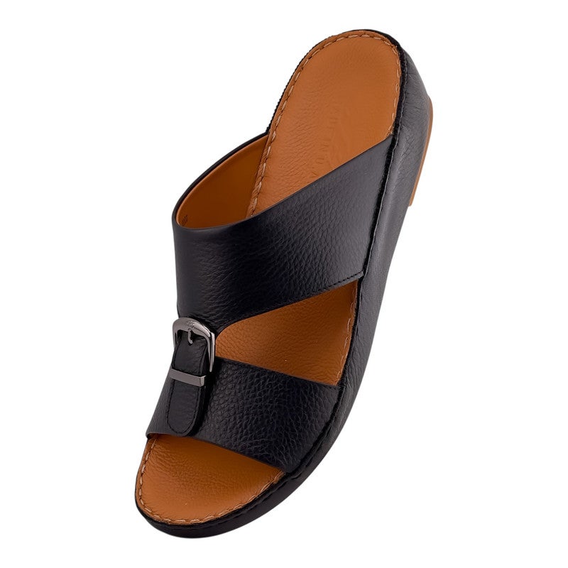 إيت صندل عربي يدوي الصنع للرجال من AET | شبشب رجالي خارجي | شبشب مفتوح من الأمام للاستخدام اليومي | جلد مطحون عربي أصلي مع ابزيم| تصميم عربي جديد| نعل داخلي بني| مريح وخفيف الوزن - Image 3