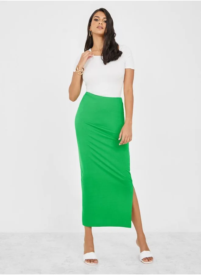 Styli Solid Side Slit Bodycon Skirt
