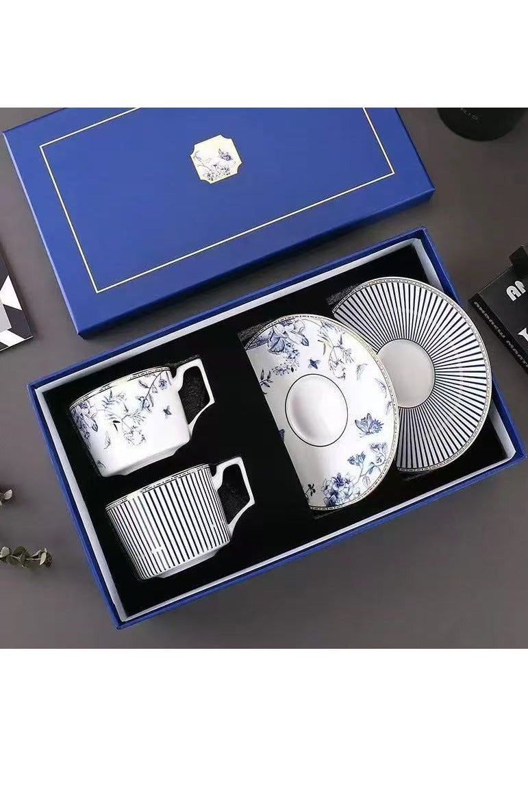 فلوريس مجموعة من 2 كوب شاي وصحون، 120 مل كوب قهوة مخطط بزخارف زهرية عتيقة، أكواب بريطانية من الخزف الصيني للقهوة والكابتشينو والإسبريسو واللاتيه للحفلات، صندوق هدايا لعيد الميلاد والزفاف - Image 1