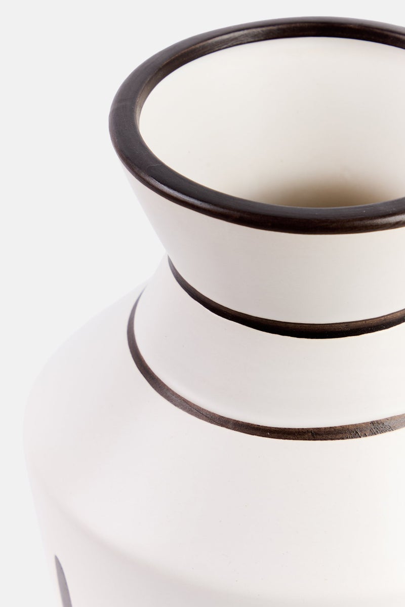 Muy Mucho Handmade Ceramic Vase, White  - Image 3