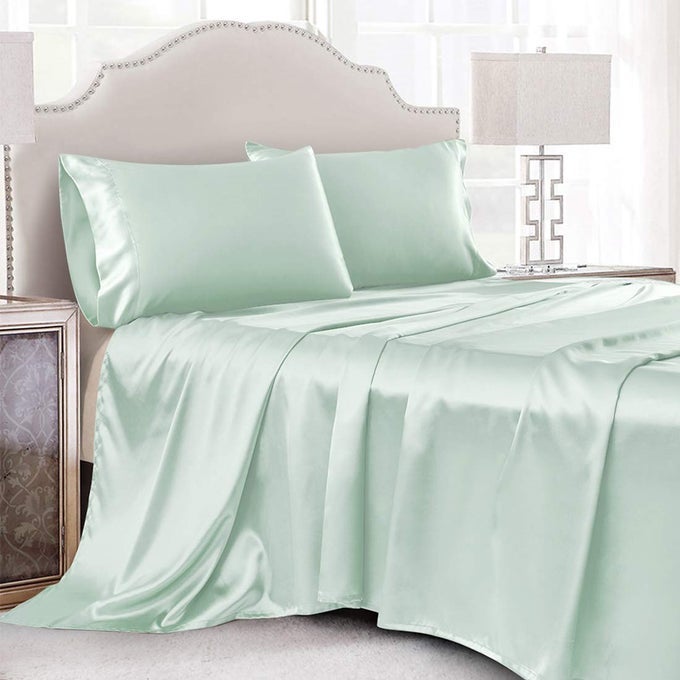4 PCS MINT GREEN SATIN SHEETS QUEEN SIZE SILKY SATIN BEDDING SHEETS SET WITH 1 DEEP POCKET FITTED SHEET 1 FLAT SHEET 2 PILLOWCASES